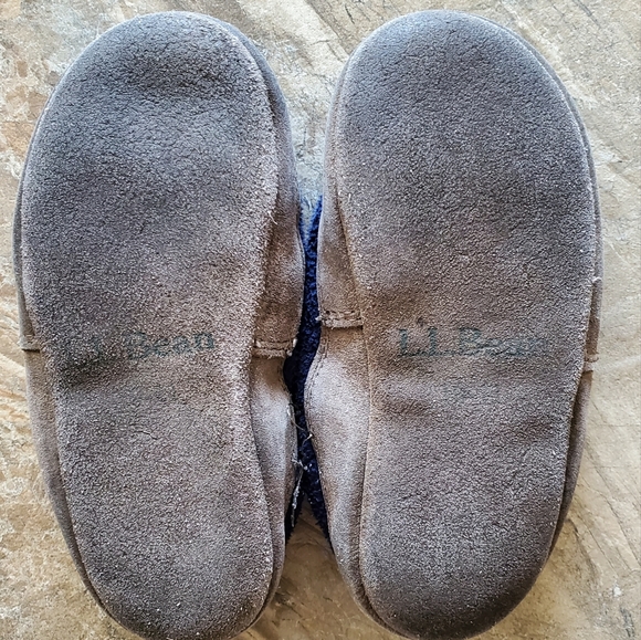 Bundle 5/$30  Kids LL Bean slippers - Picture 3 of 3